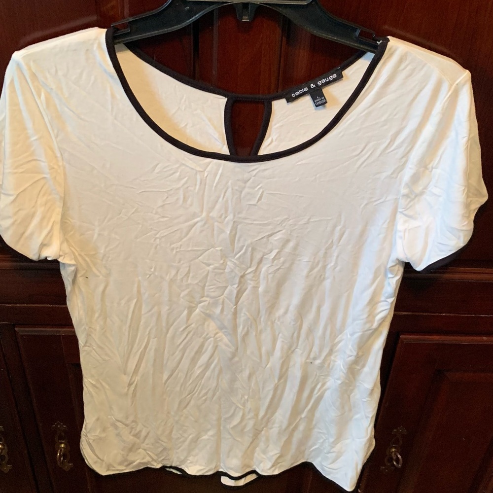 Cable & Gauge Black Trimmed Blouse